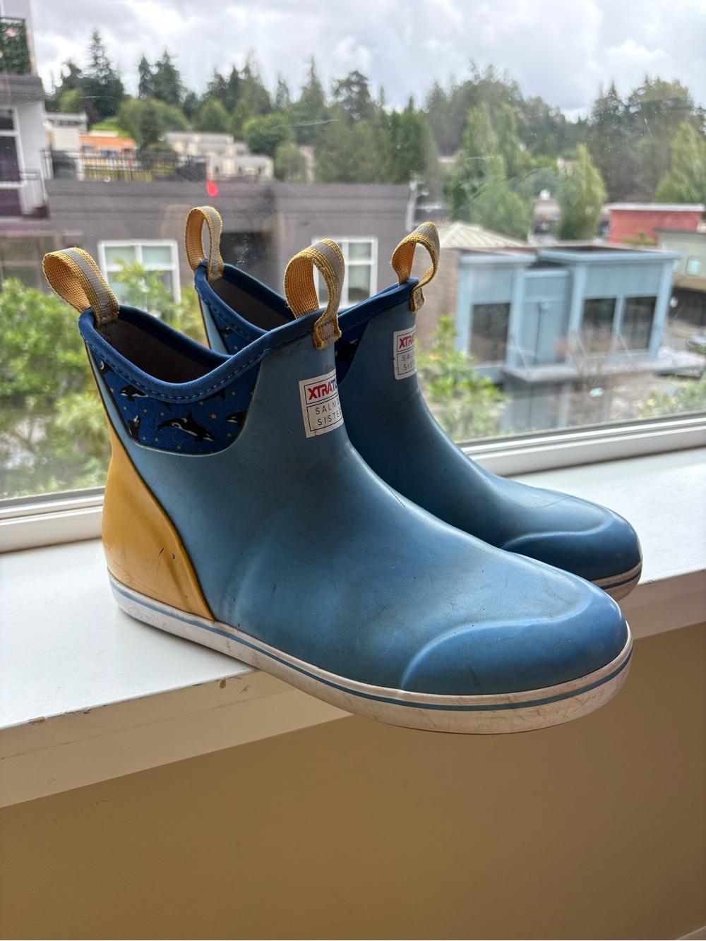 Salmon Sisters XtraTuf Ankle Deck Boots Blue Waterproof Fishing Boots